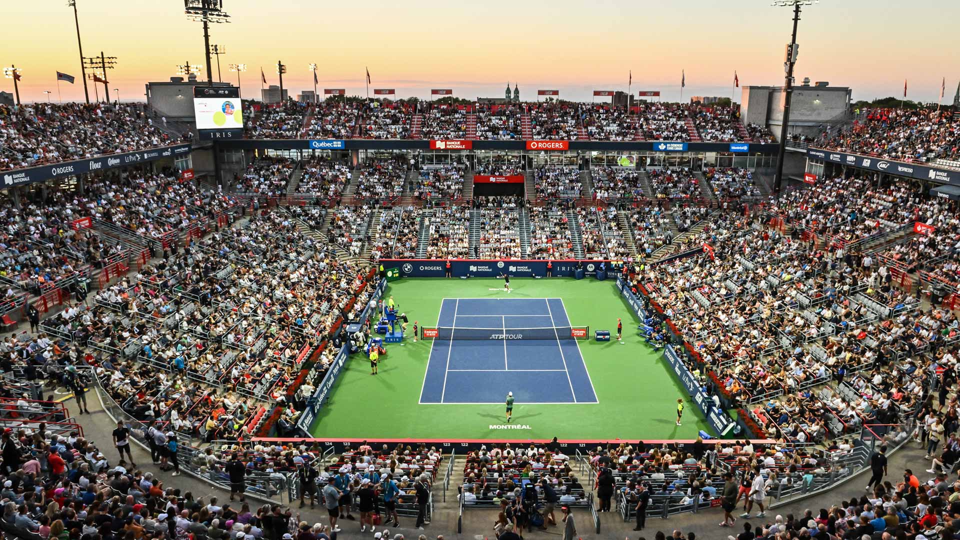 image de Omnium Banque Nationale Tennis - 4 billets (Sec 107, Rangée E,  Siège 5 - 8)